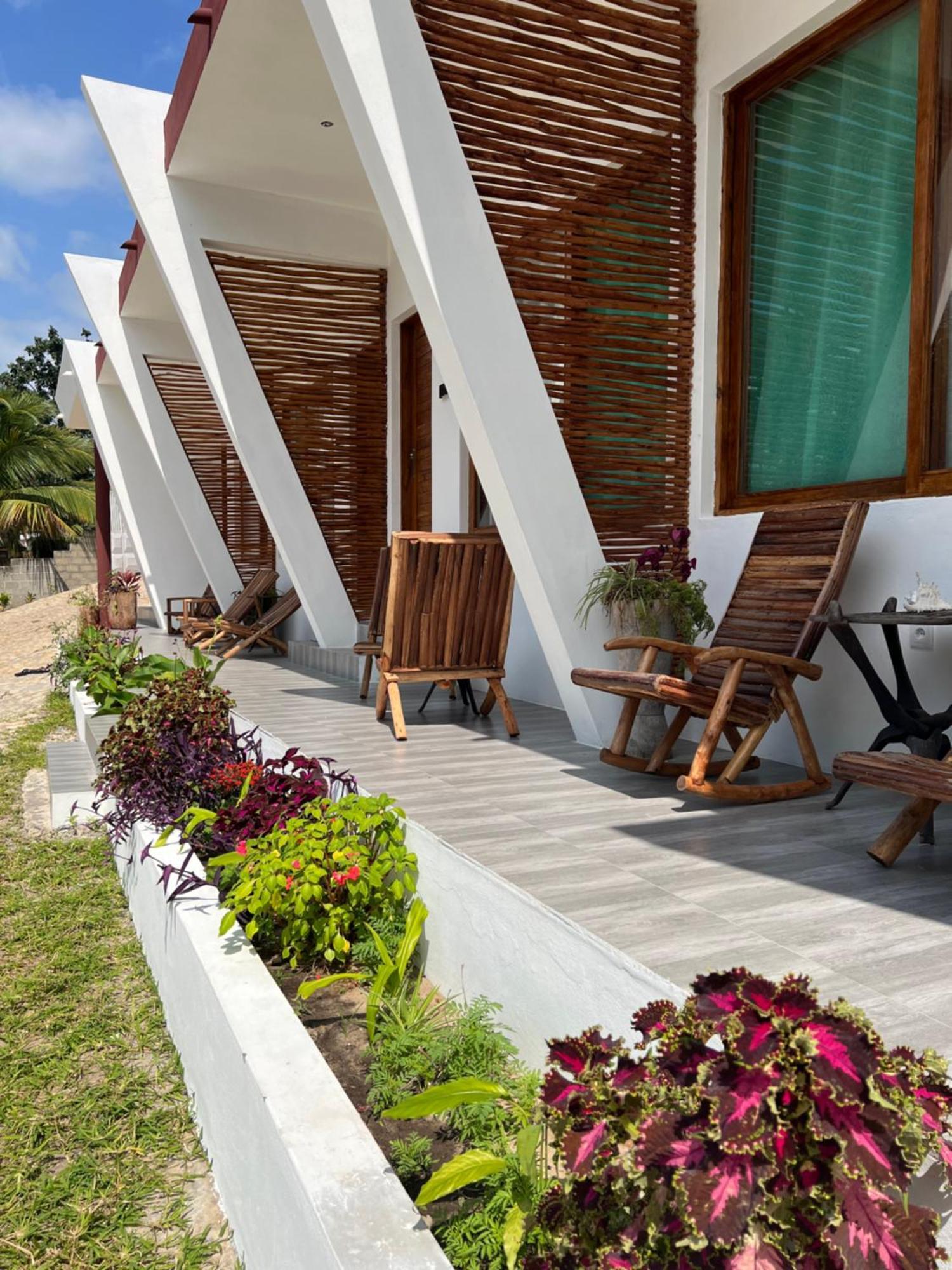 New Giraffe House Bed & Breakfast Vilankulo Exterior foto